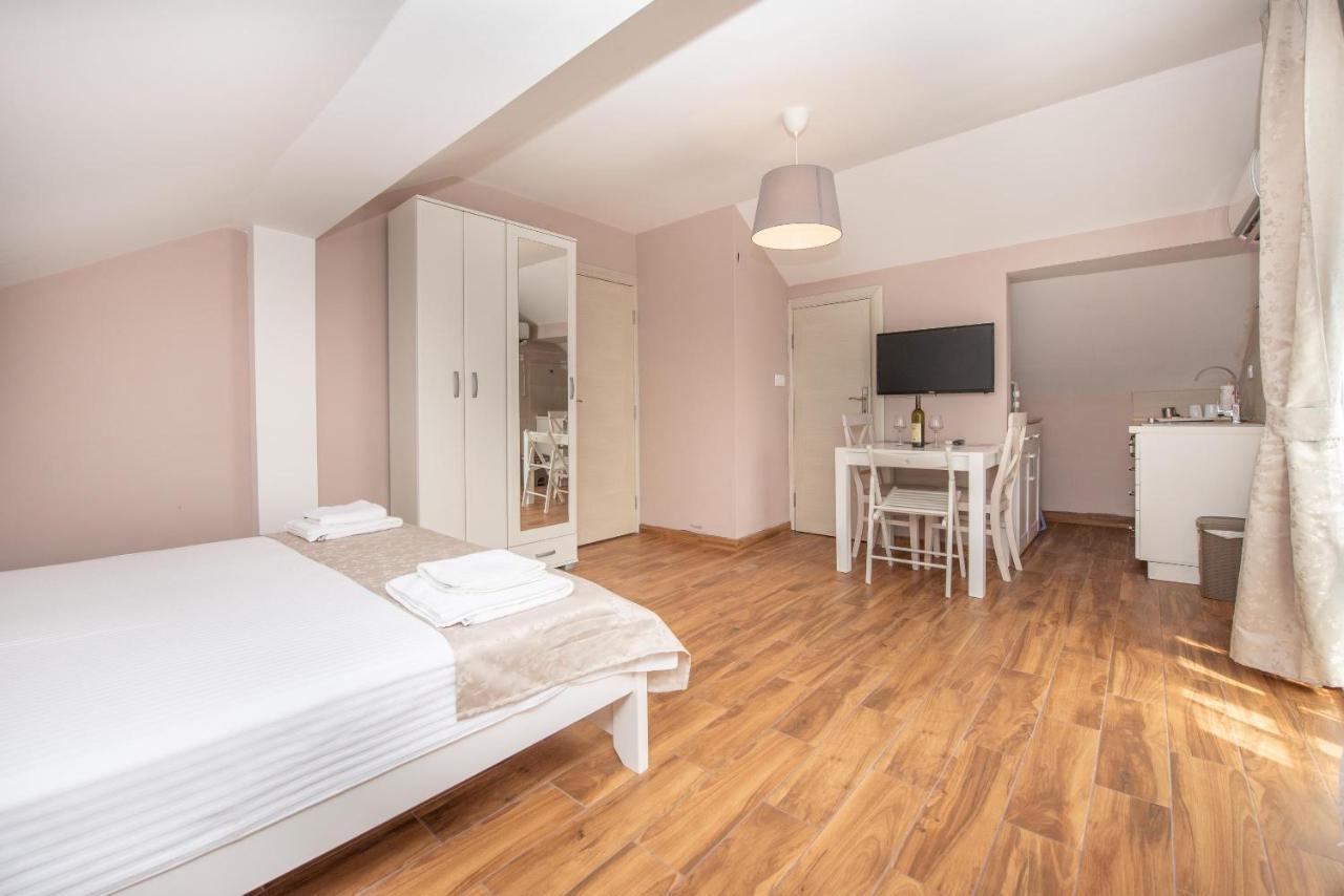 Ioannis Apartments Tivat Ngoại thất bức ảnh